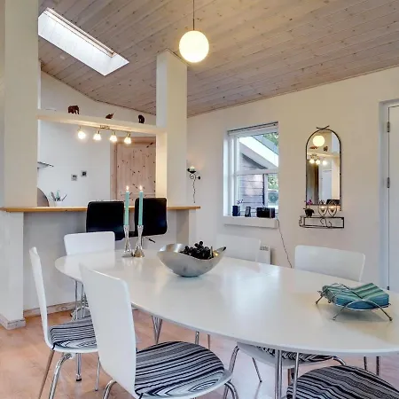 Vakantiehuis Coco - 200m From The Sea In Ne Jutland By Interhome