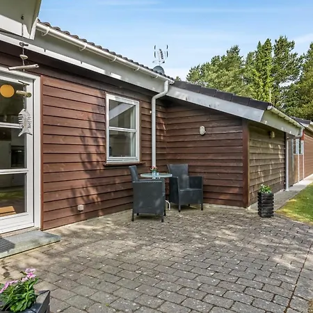 Ferienhaus Coco - 200m From The Sea By Interhome